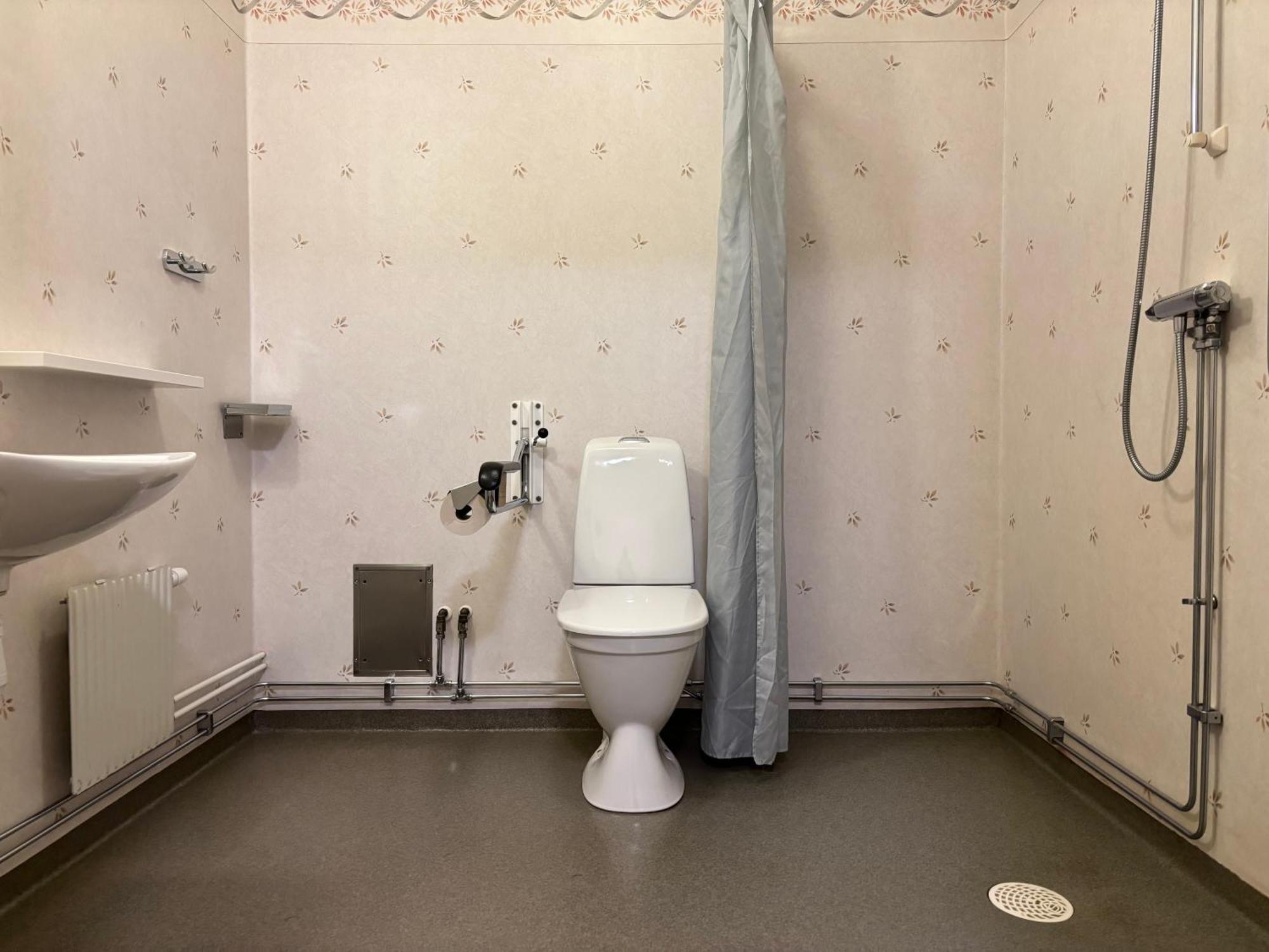 Logi Tuppen, Vandrarhem - Oskarshamns Folkhoegskola Luaran gambar