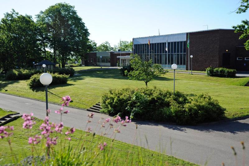 Logi Tuppen, Vandrarhem - Oskarshamns Folkhoegskola Luaran gambar